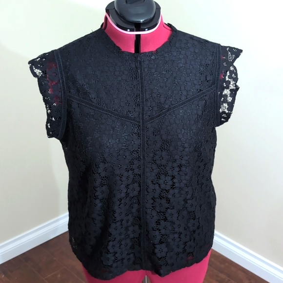 Nanette Lepore Tops - Nanette Lepore| Black Crochet Floral Lace Blouse Top Back Buttoned Polyester